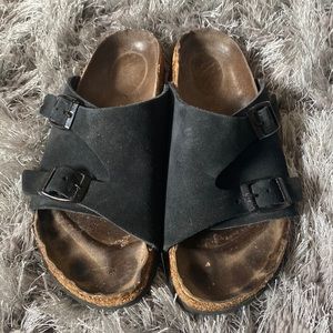 𝅺black Suede Slip-on Birkenstocks Sandals 5.5